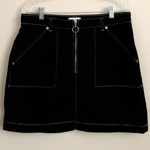 Topshop Black Zipper Skirt with Pockets size US 12